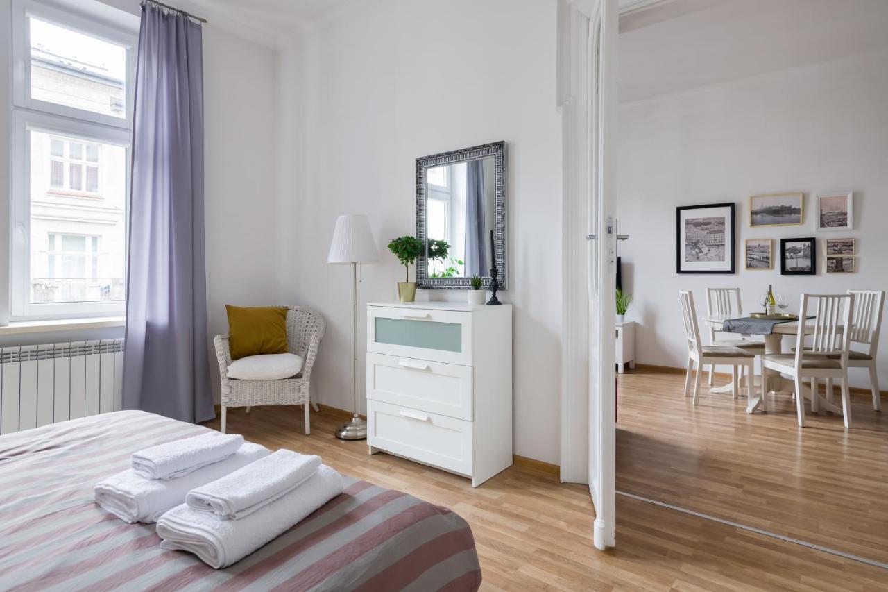 Discover Krakow Apartments - 3 Rakowicka St - Classic Apartments Near Main Station - Netflix Exterior photo
